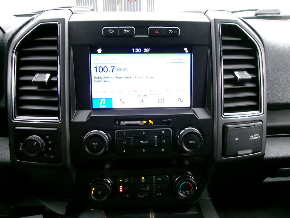 Used 2019 Ford F150 XLT w/ Equipment Group 302A Luxury AWD/4WD image 14