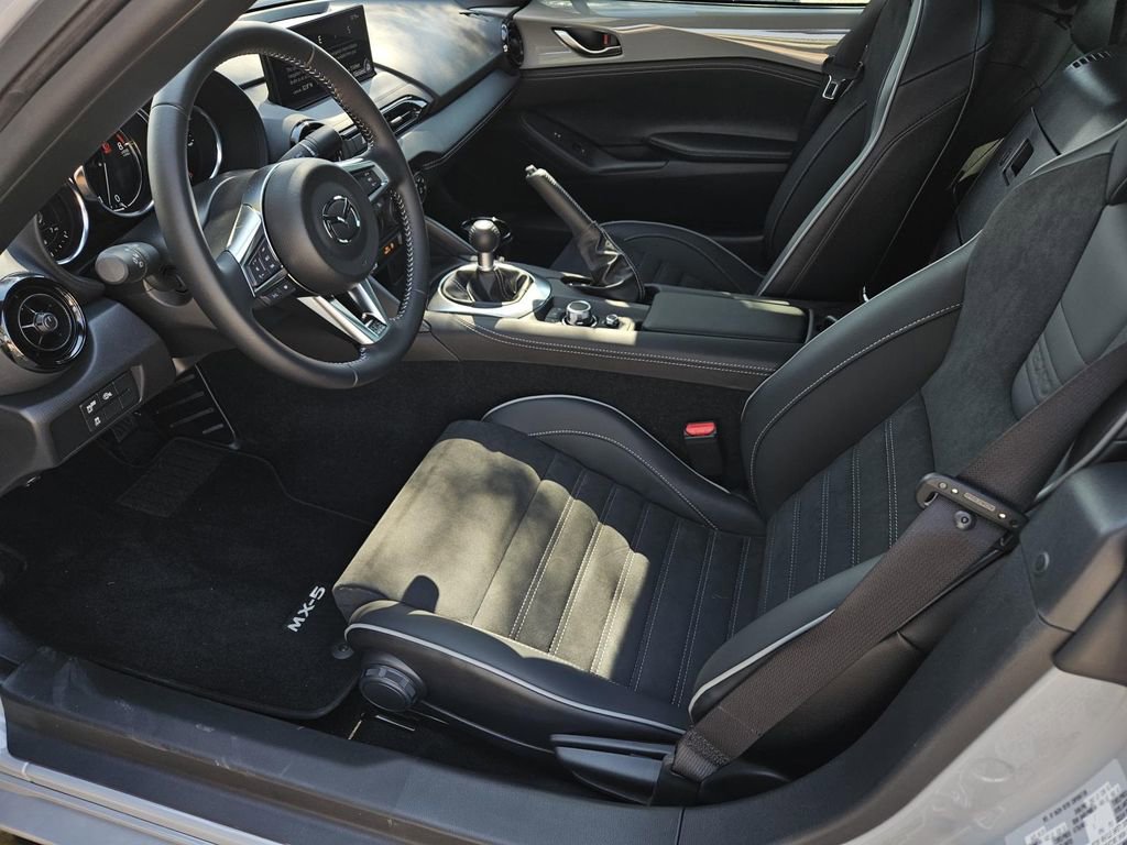 New 2025 MAZDA MX-5 Miata RF Club image 15