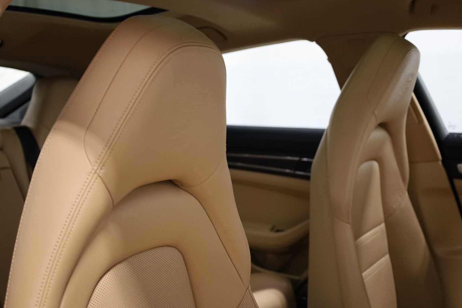 Certified 2023 Porsche Panamera 4 image 22