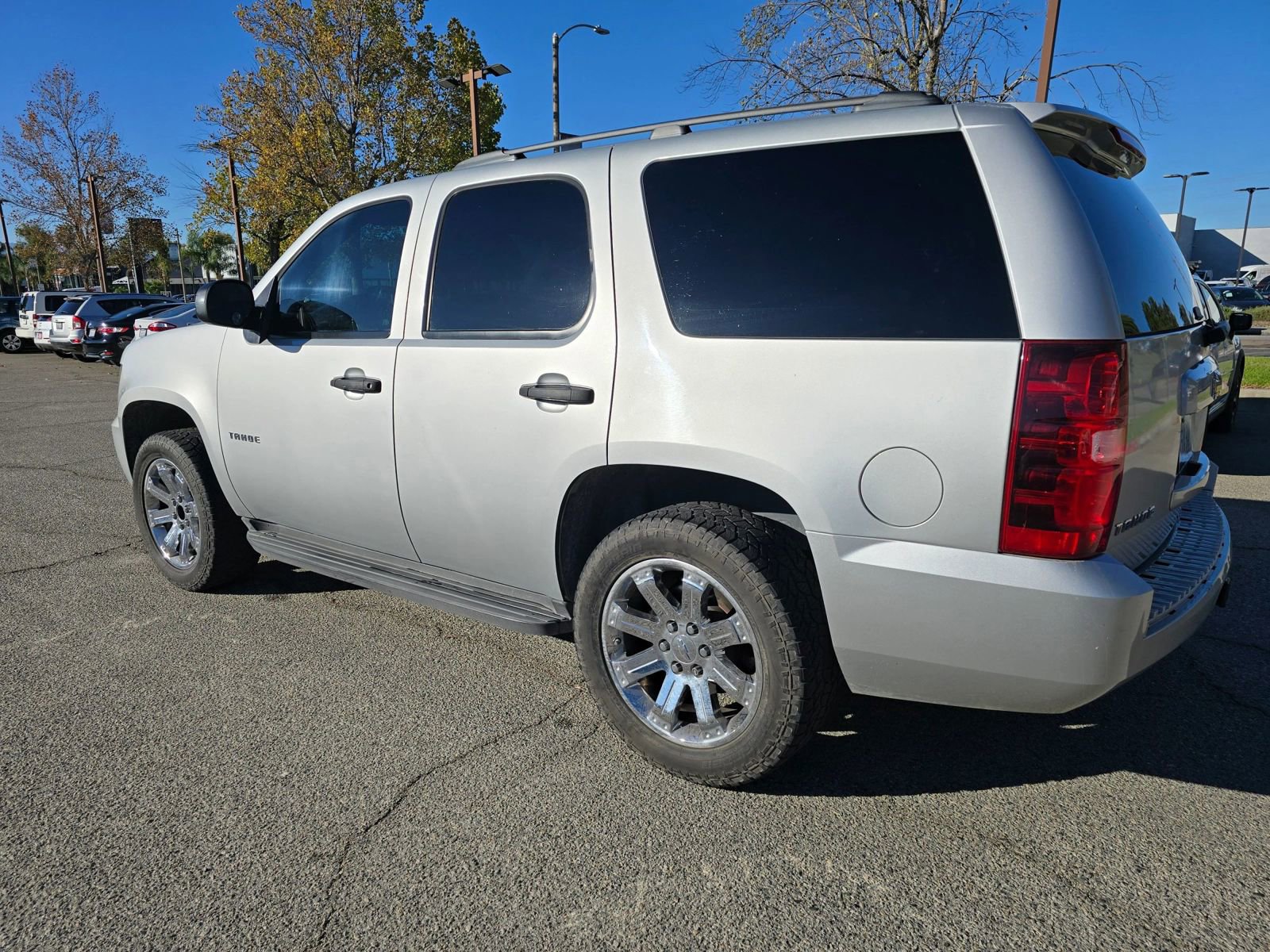 Used 2010 Chevrolet Tahoe LS image 8