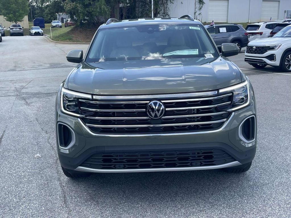 New 2026 Volkswagen Atlas SE FWD image 2