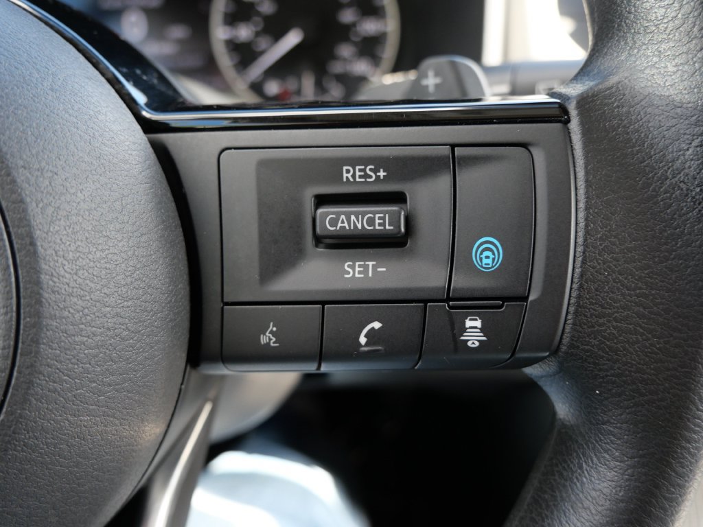 Used 2022 Nissan Rogue SV AWD/4WD image 26
