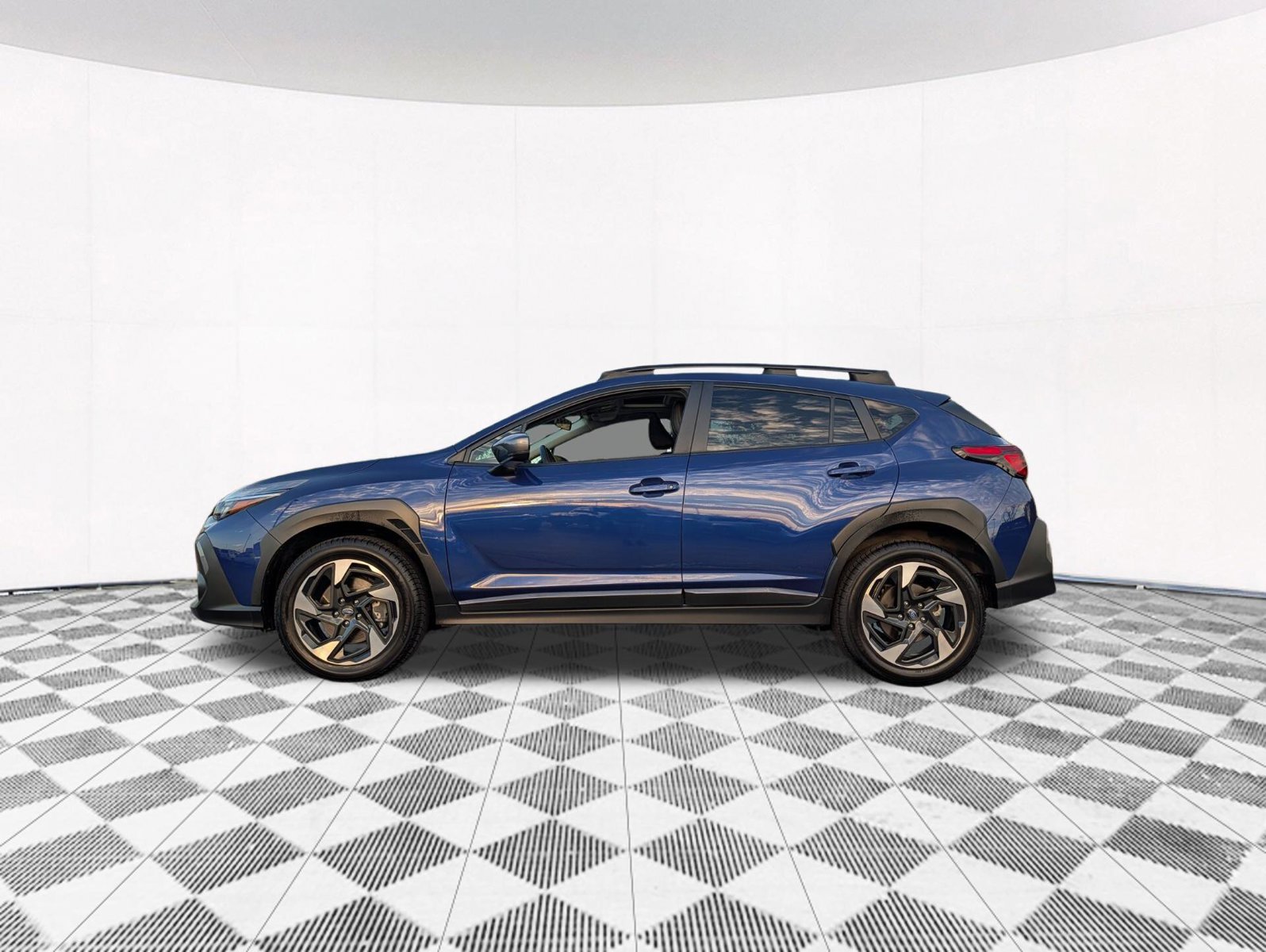 Used 2024 Subaru Crosstrek 2.5i Limited AWD/4WD image 13