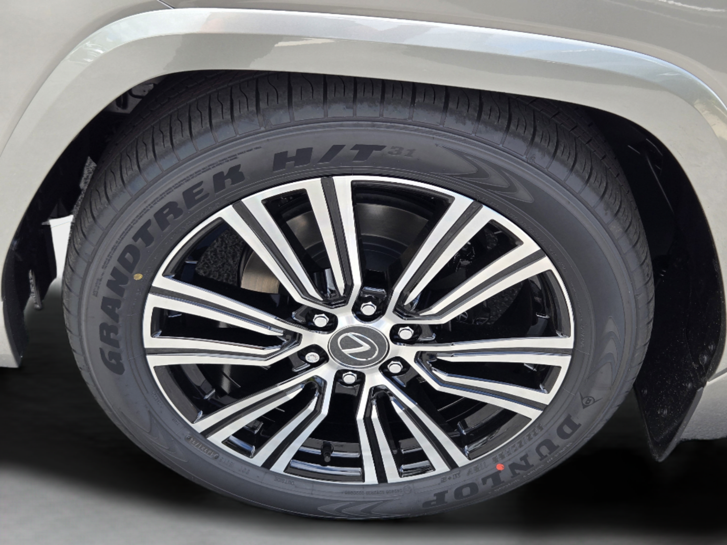 New 2026 Lexus LX 700h Luxury AWD/4WD image 11