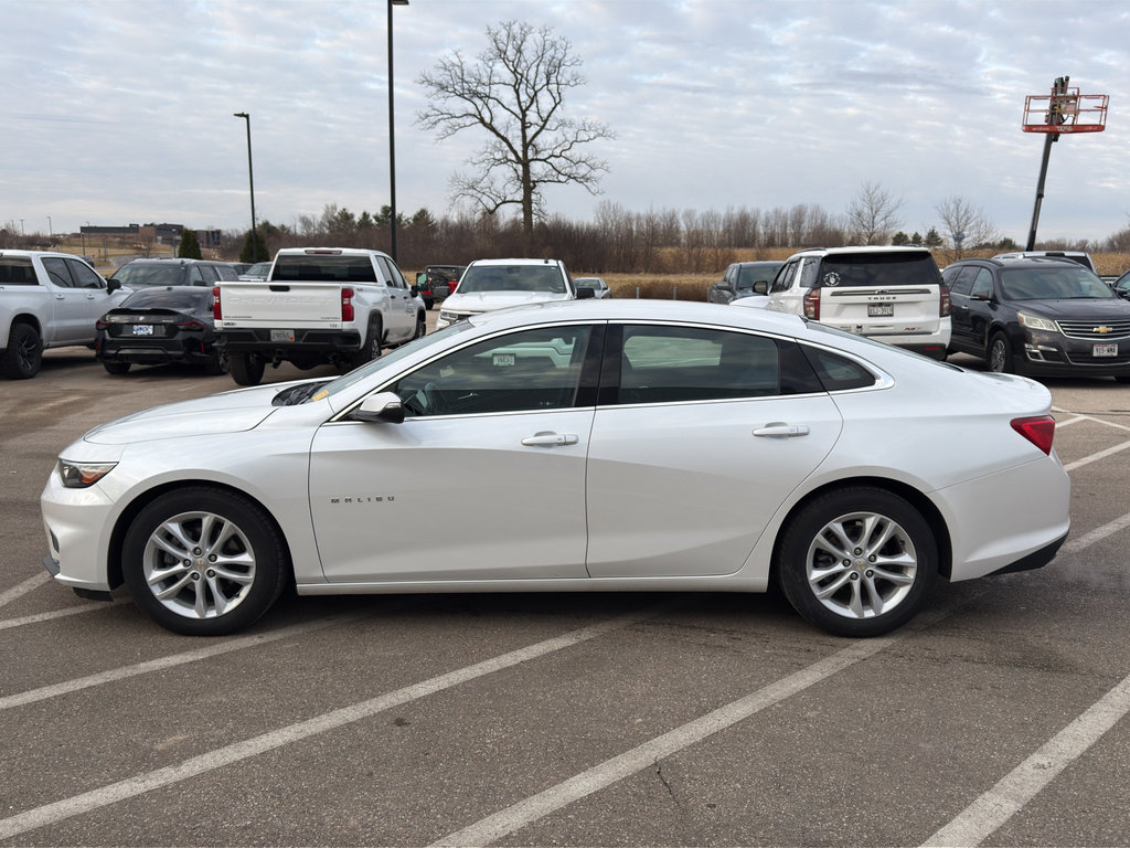 Used 2016 Chevrolet Malibu LT w/ Leather Package image 2