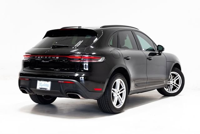 Used 2023 Porsche Macan image 26