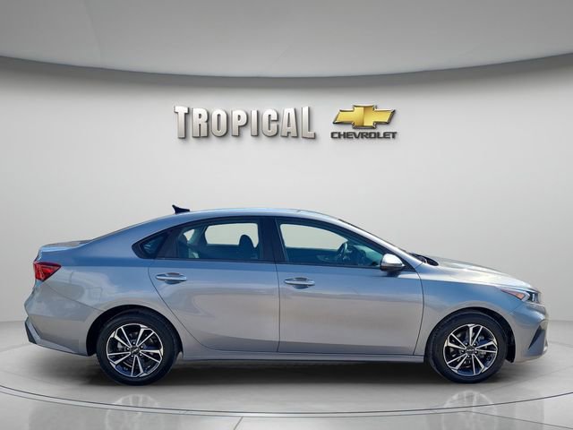 Used 2024 Kia Forte LXS FWD image 6