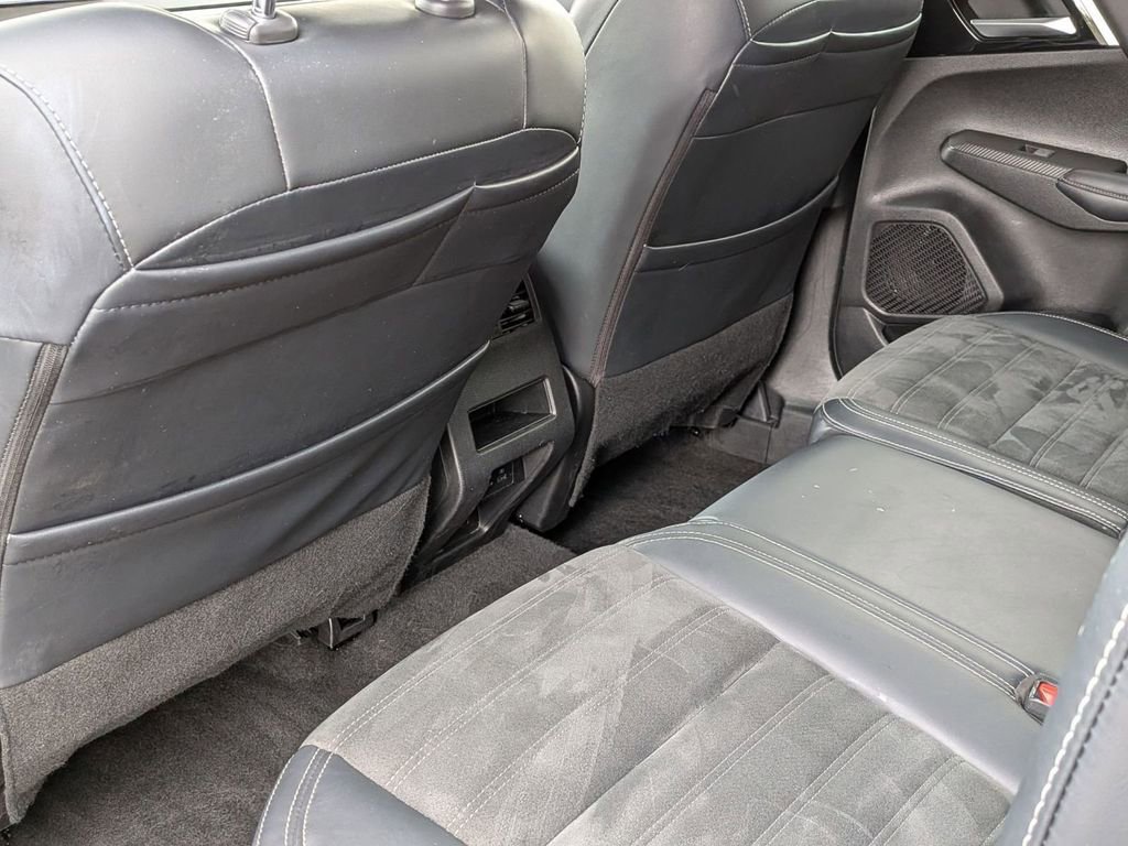 Used 2024 Mitsubishi Outlander SE AWD/4WD image 24