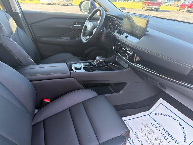 Certified 2025 Nissan Rogue SL w/ SL Premium Package AWD/4WD image 14