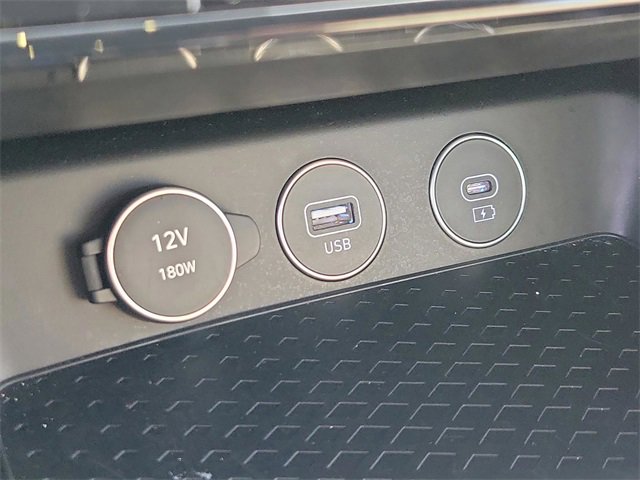 Used 2024 Genesis G70 2.5T image 29