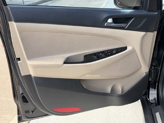 Used 2016 Hyundai Tucson Limited w/ Option Group 03 FWD image 10