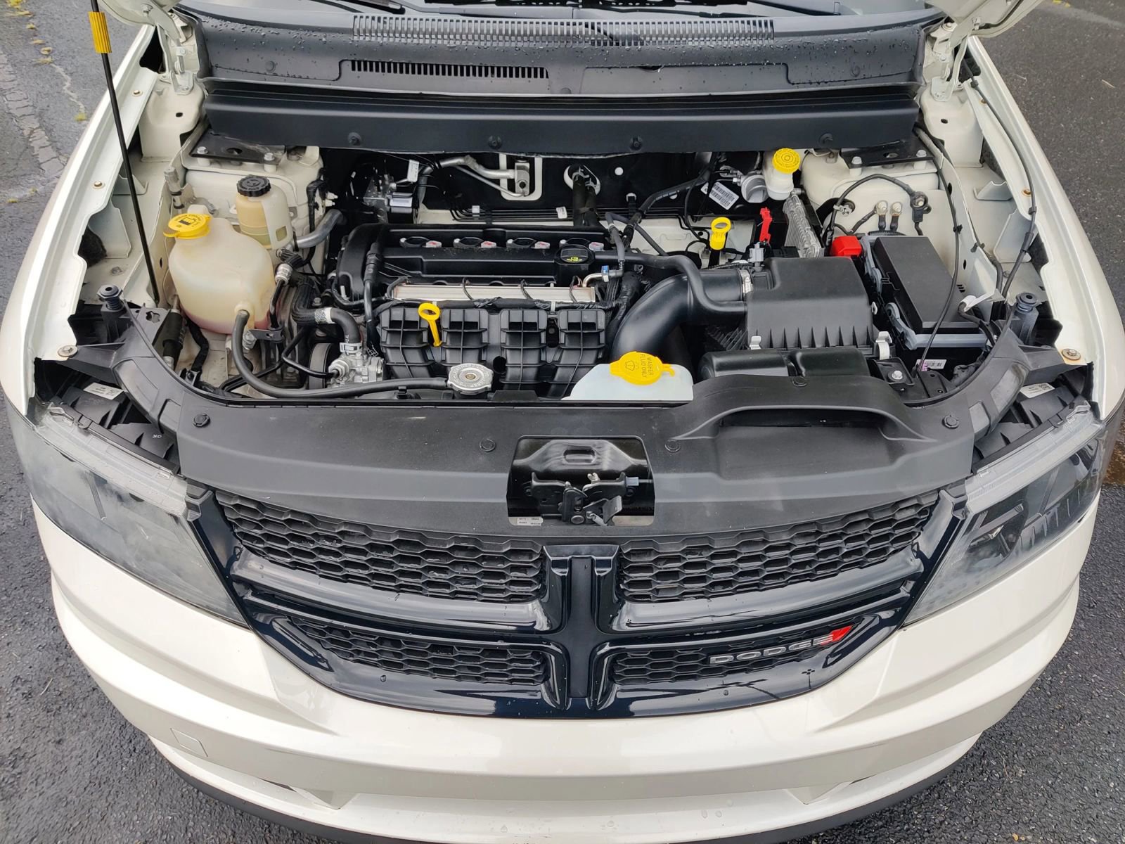 Used 2018 Dodge Journey SE w/ Blacktop Package FWD image 9