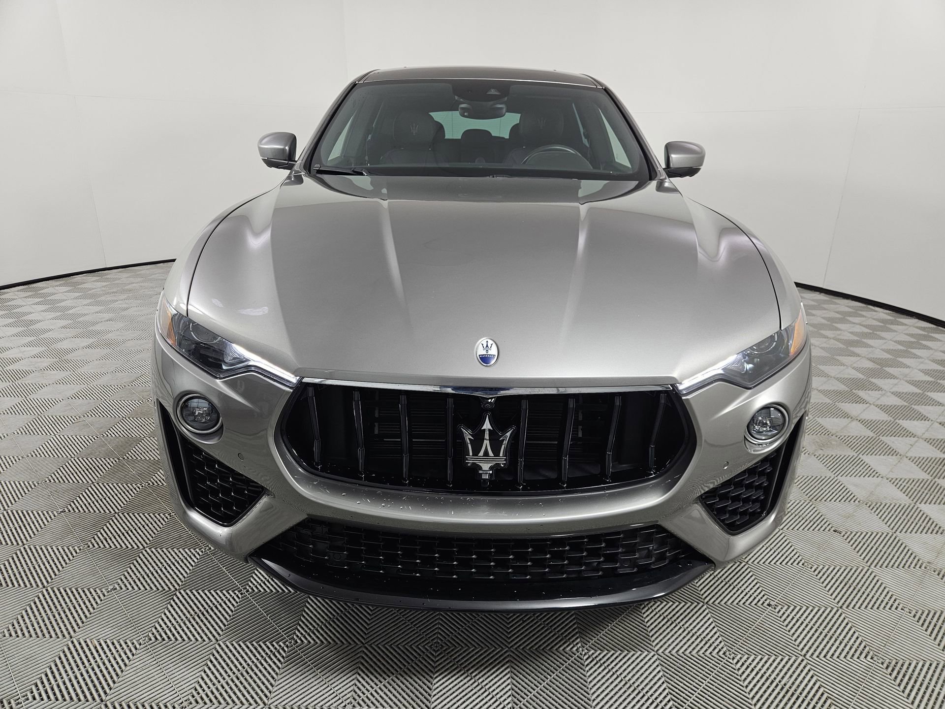 Used 2022 Maserati Levante Modena AWD/4WD image 2