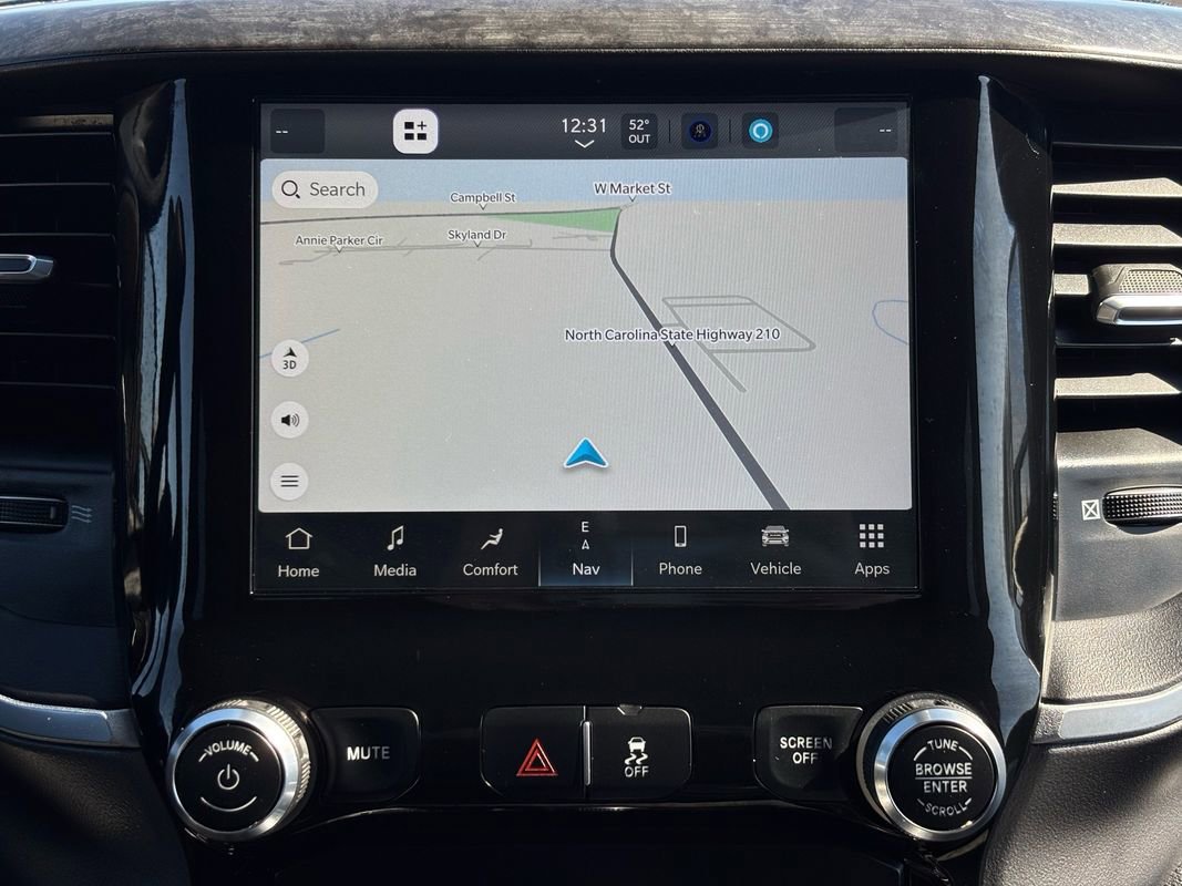 Used 2024 RAM 3500 Big Horn w/ Towing Technology Group image 39