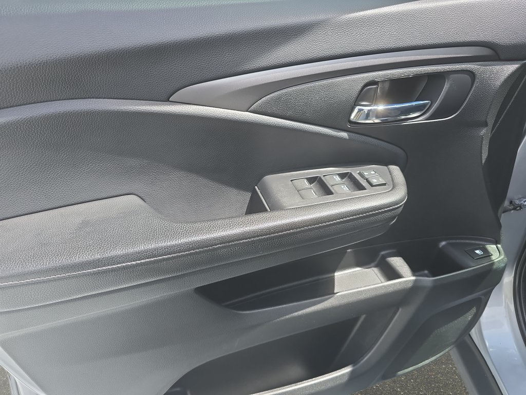 Used 2019 Honda Ridgeline Sport image 22