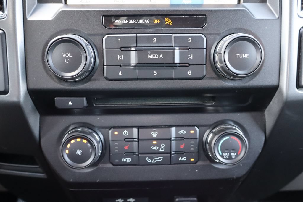 Used 2018 Ford F150 XLT w/ Equipment Group 302A Luxury AWD/4WD image 9