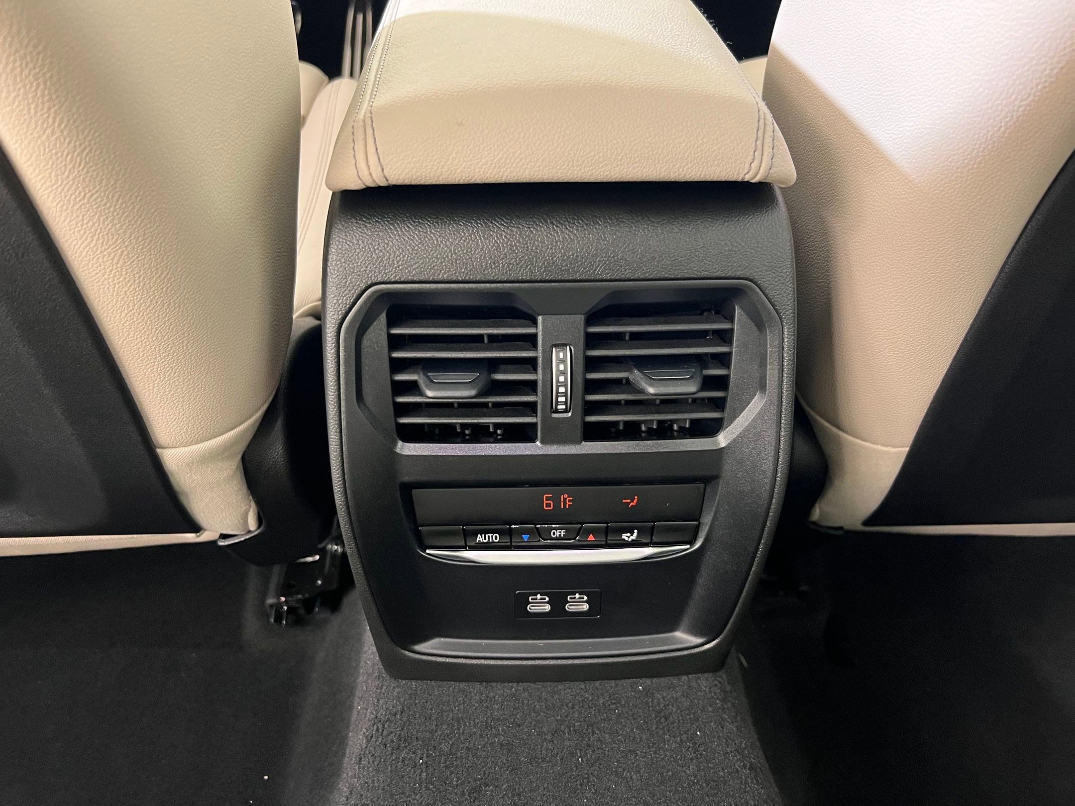 Used 2025 BMW 330i xDrive Sedan w/ M Sport Package AWD/4WD image 32