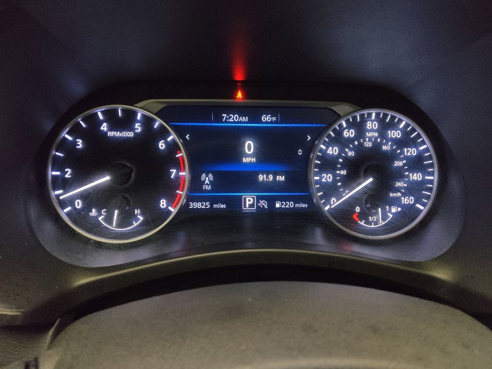Used 2024 Nissan Sentra SV FWD image 23