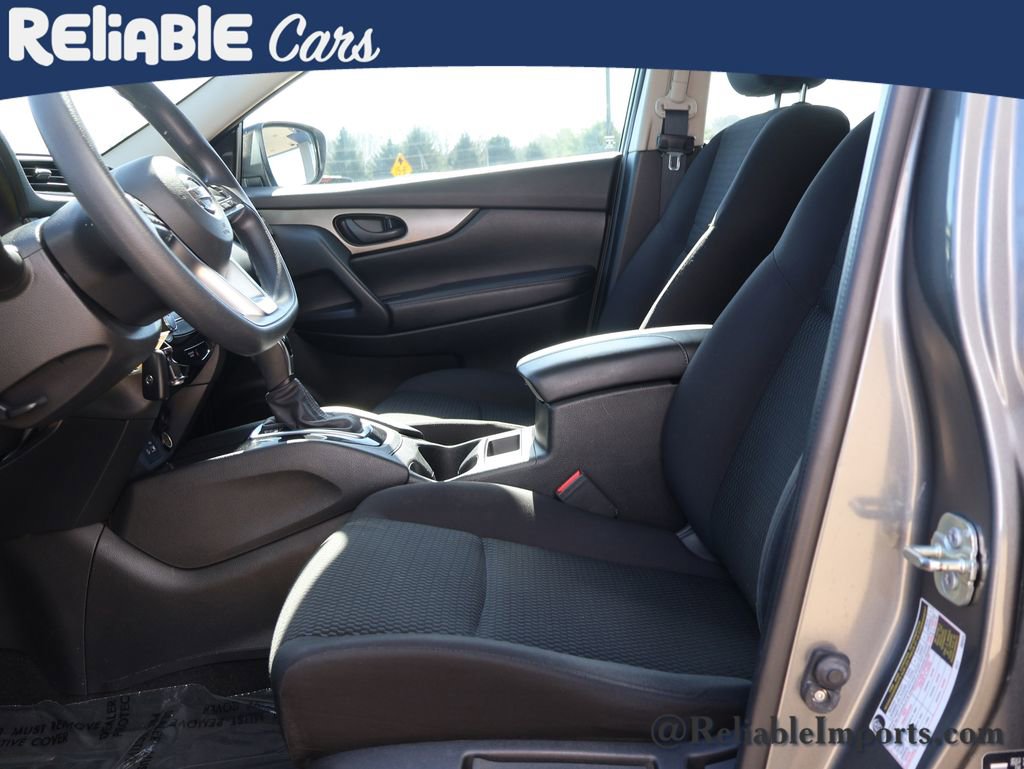 Used 2019 Nissan Rogue Sport S image 23