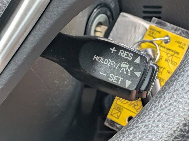 Used 2019 Toyota Corolla L image 30