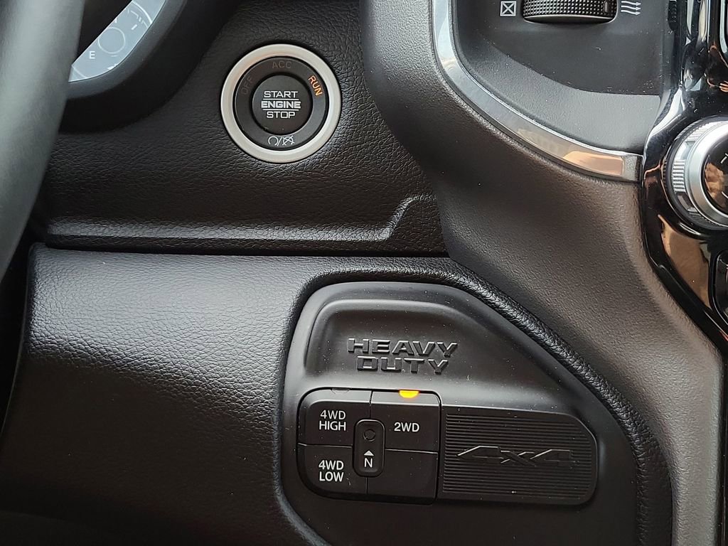 Used 2024 RAM 2500 Laramie w/ Sport Appearance Package image 17