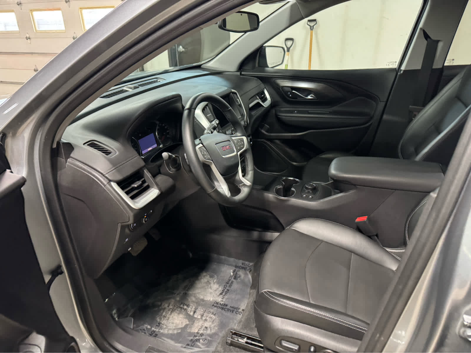 Certified 2024 GMC Terrain SLT w/ Elevation Edition image 15