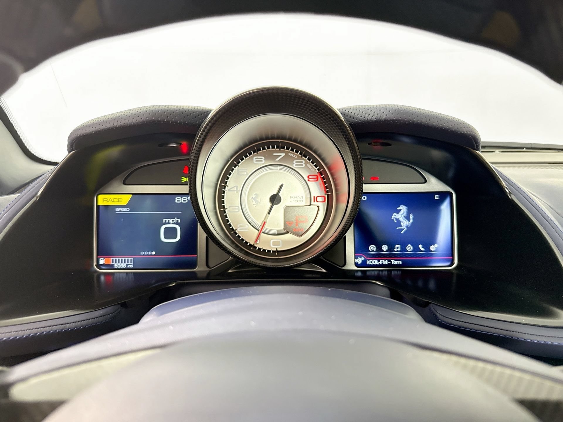 Certified 2022 Ferrari 812 GTS RWD image 11