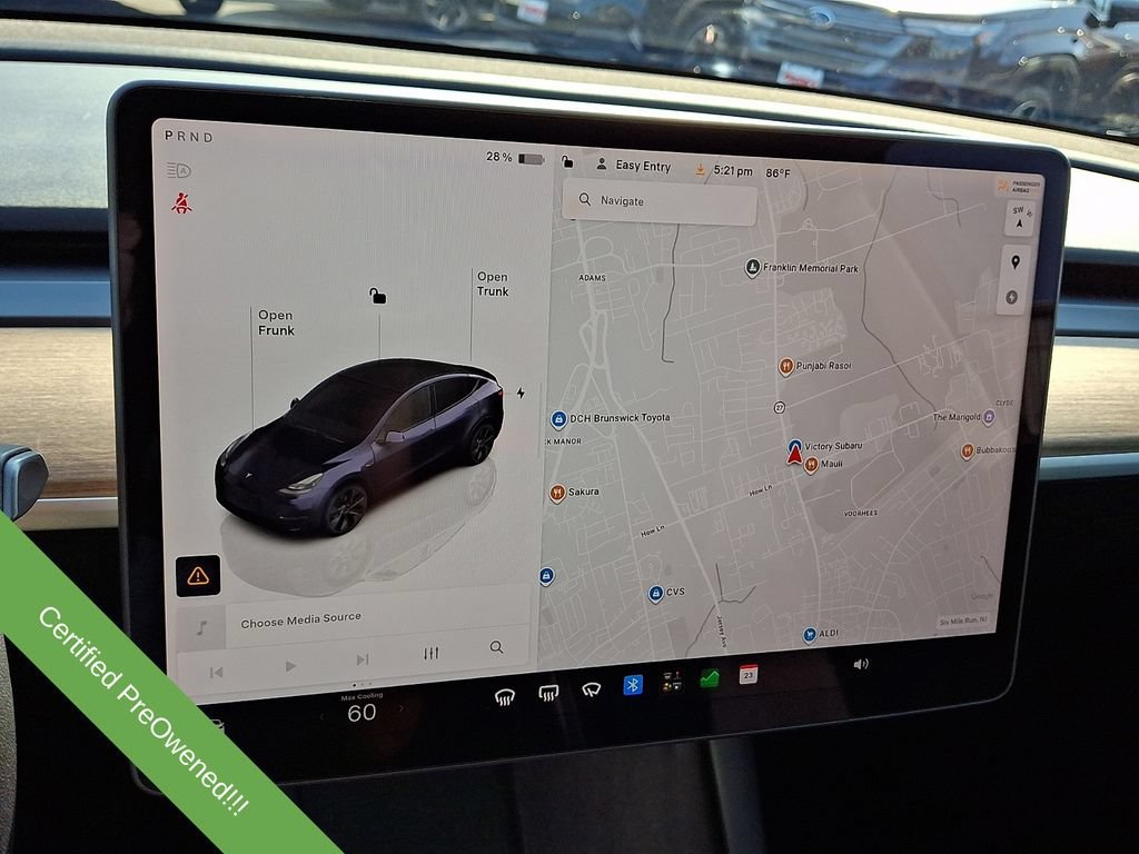 Used 2024 Tesla Model Y Long Range RWD image 17