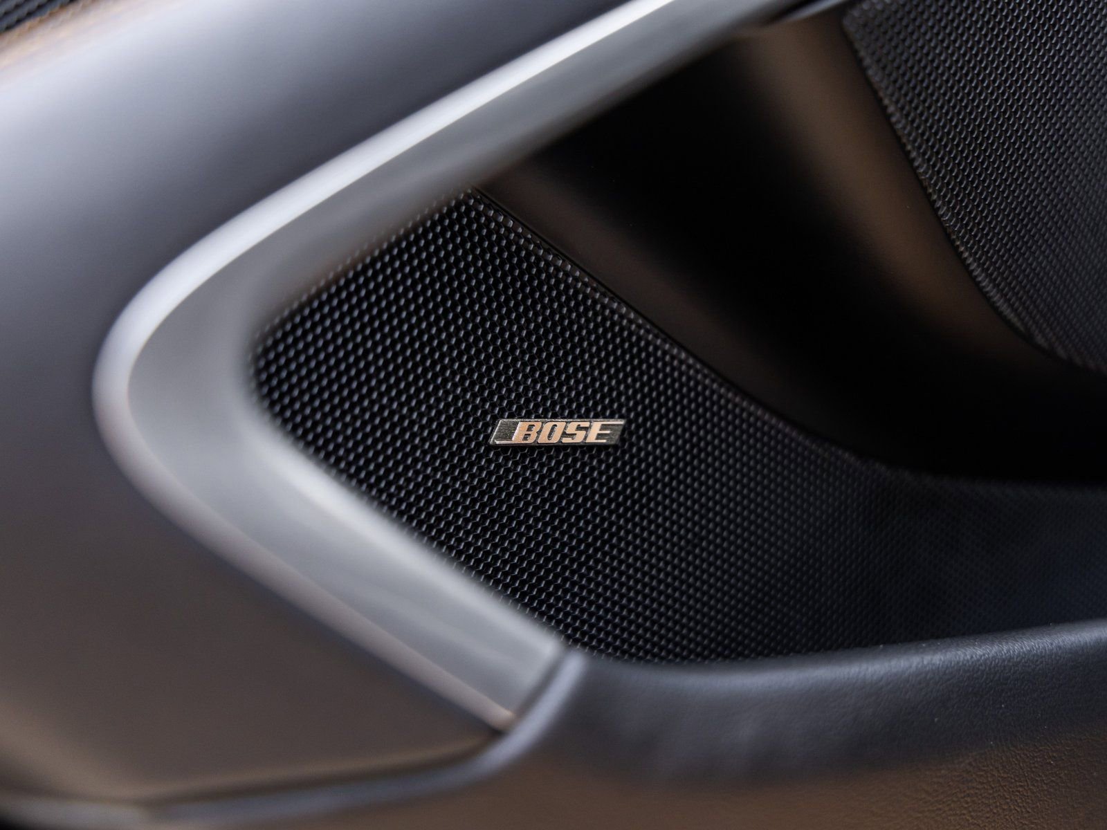 Used 2018 Porsche 911 Turbo S image 37