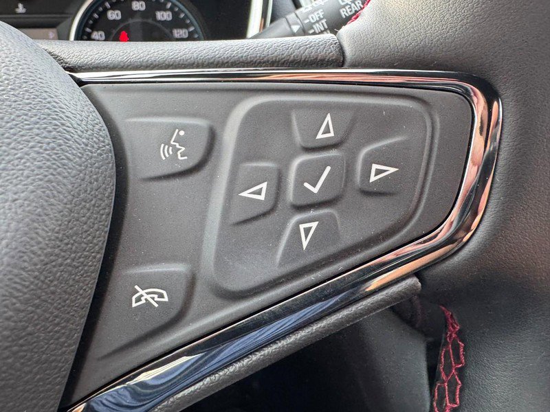 Used 2024 Chevrolet Equinox RS w/ RS Leather Package image 17