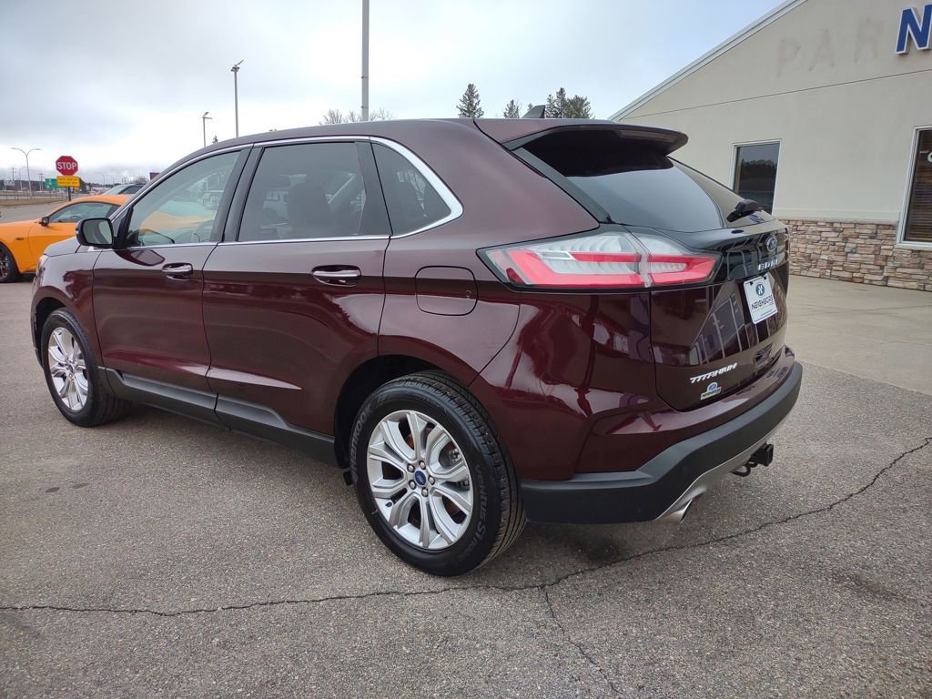 Used 2022 Ford Edge Titanium w/ Class II Trailer Tow Package image 3