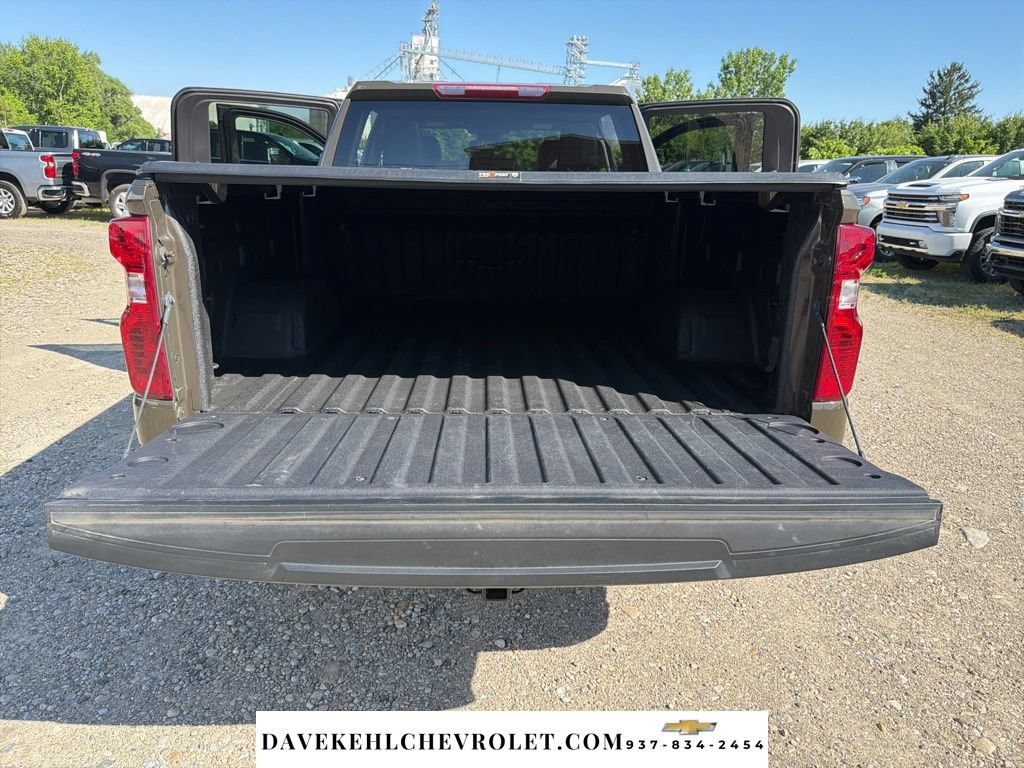 Used 2023 Chevrolet Silverado 1500 LT AWD/4WD image 27