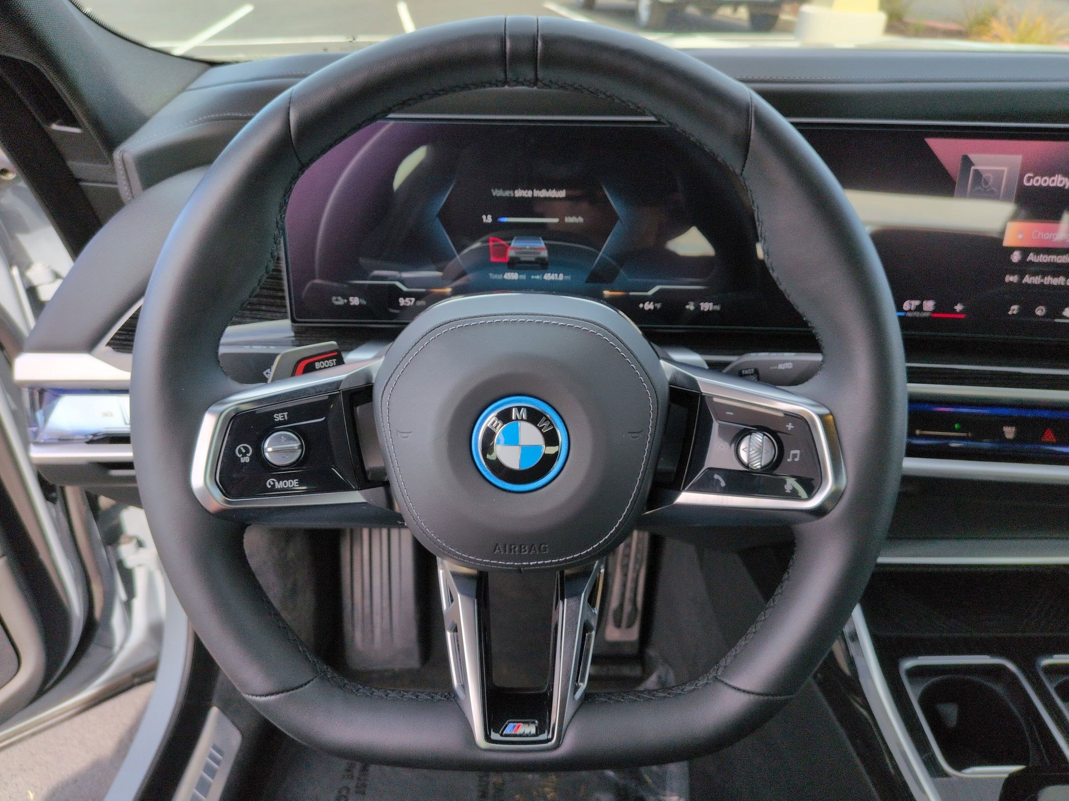 Used 2025 BMW i7 xDrive60 w/ Executive Package image 18