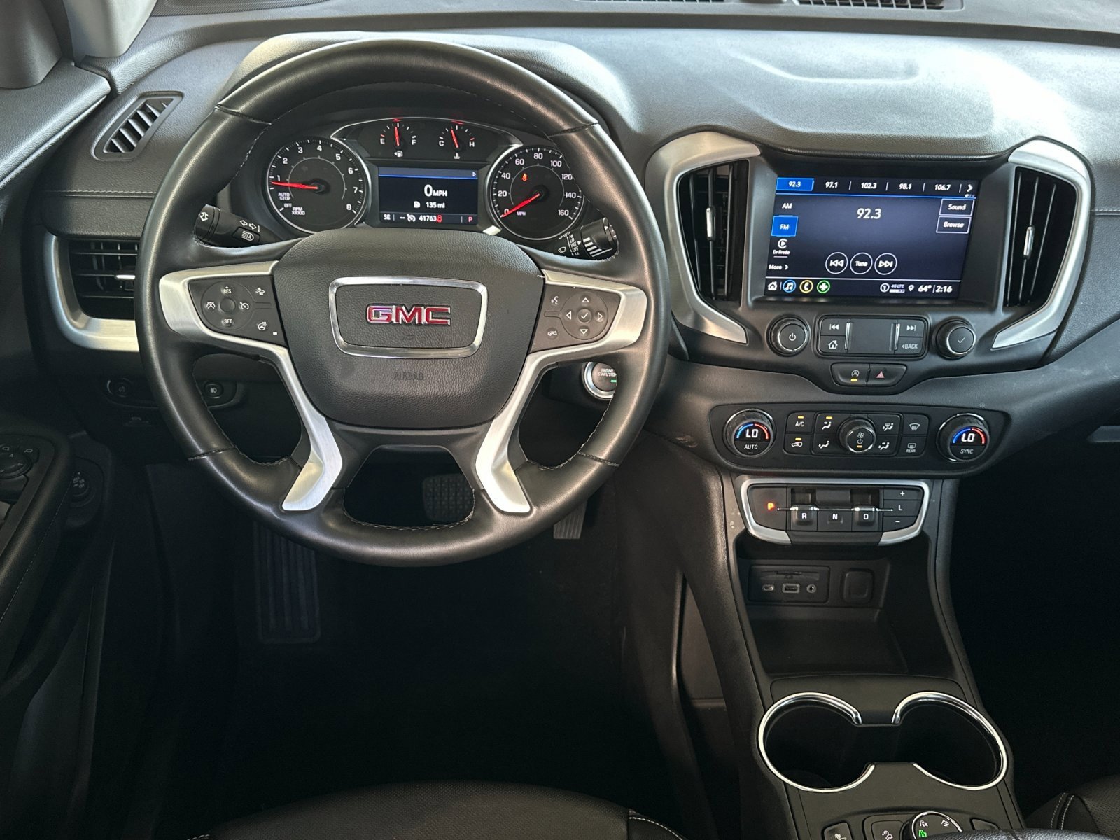 Used 2024 GMC Terrain SLT image 13