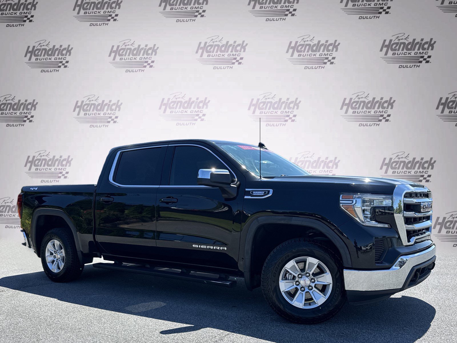 Used 2020 GMC Sierra 1500 SLE w/ SLE Value Package AWD/4WD image 2