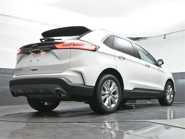 Used 2021 Ford Edge Titanium image 37