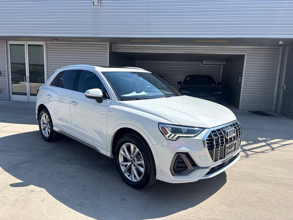 Used 2024 Audi Q3 2.0T Premium AWD/4WD image 4