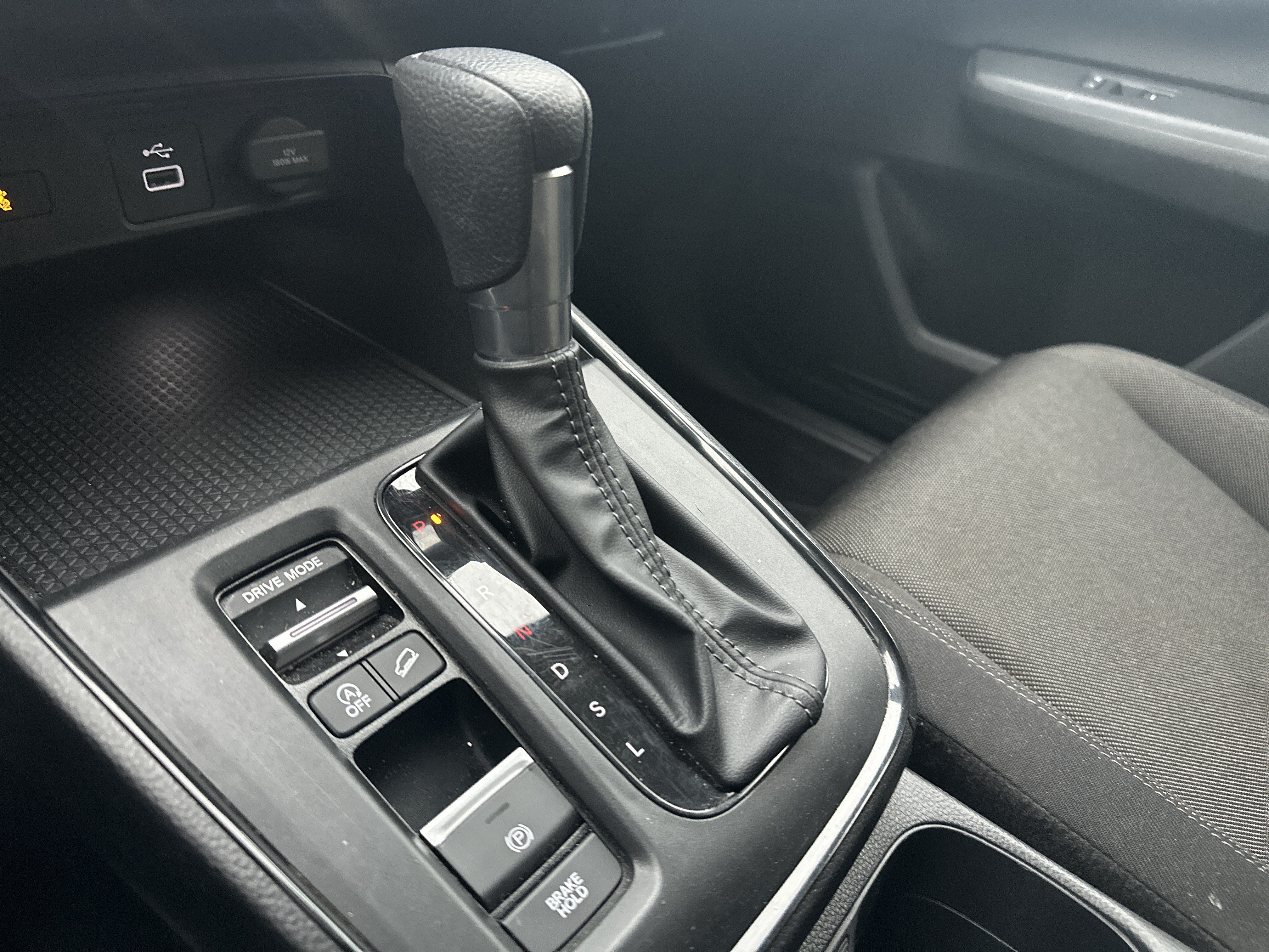 Used 2025 Honda CR-V LX image 3