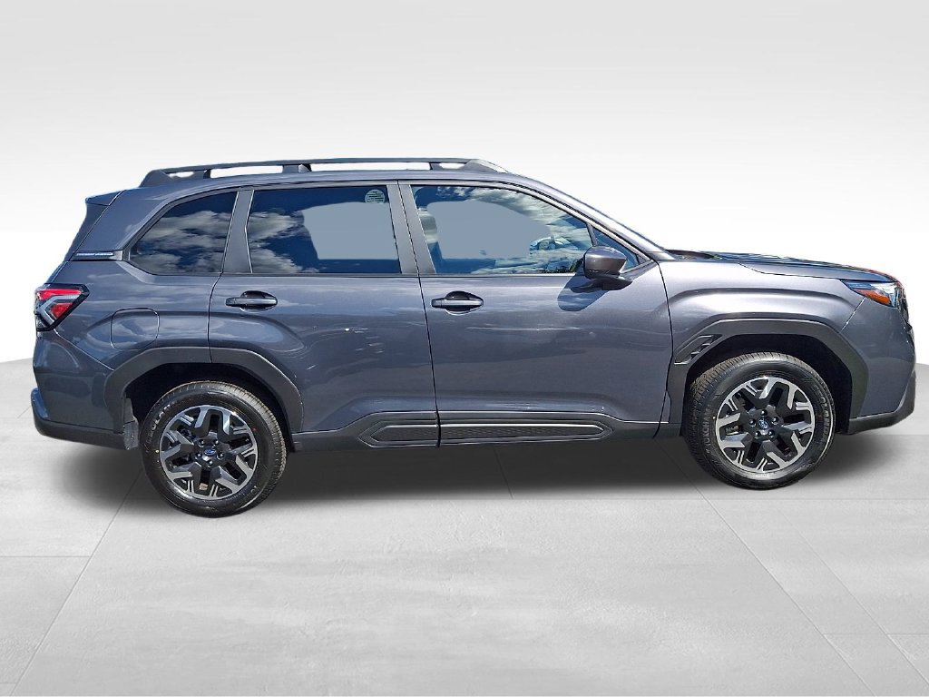 Certified 2025 Subaru Forester Premium AWD/4WD image 7