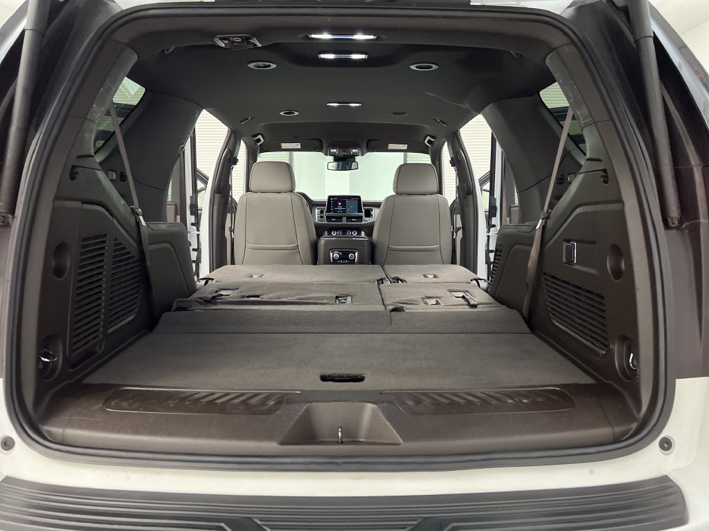 Used 2024 GMC Yukon SLT RWD image 42