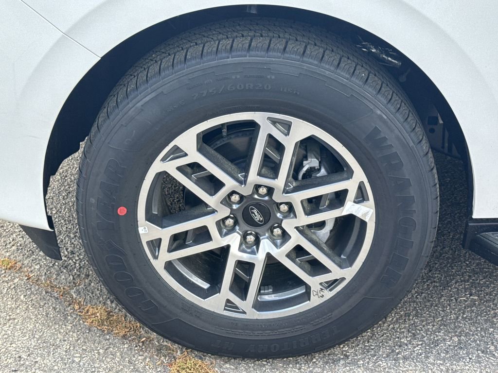 New 2026 Ford Expedition Max Active RWD image 11