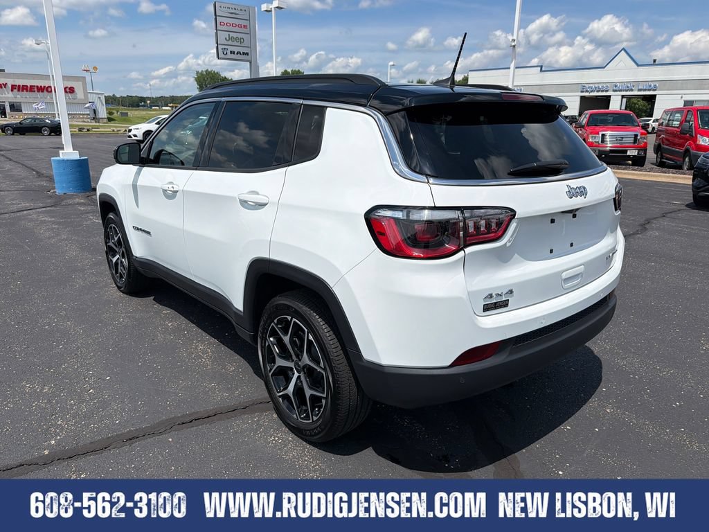 Used 2025 Jeep Compass Limited AWD/4WD image 3