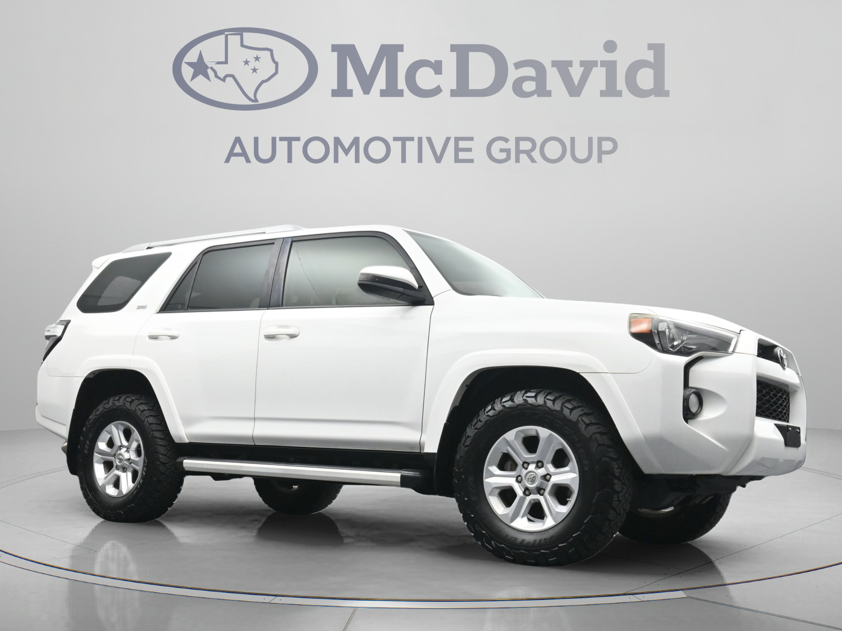 Used 2018 Toyota 4Runner SR5 AWD/4WD image 24