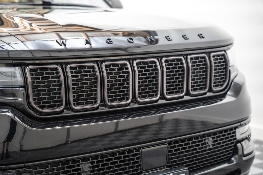 Used 2024 Jeep Wagoneer Series II AWD/4WD image 13