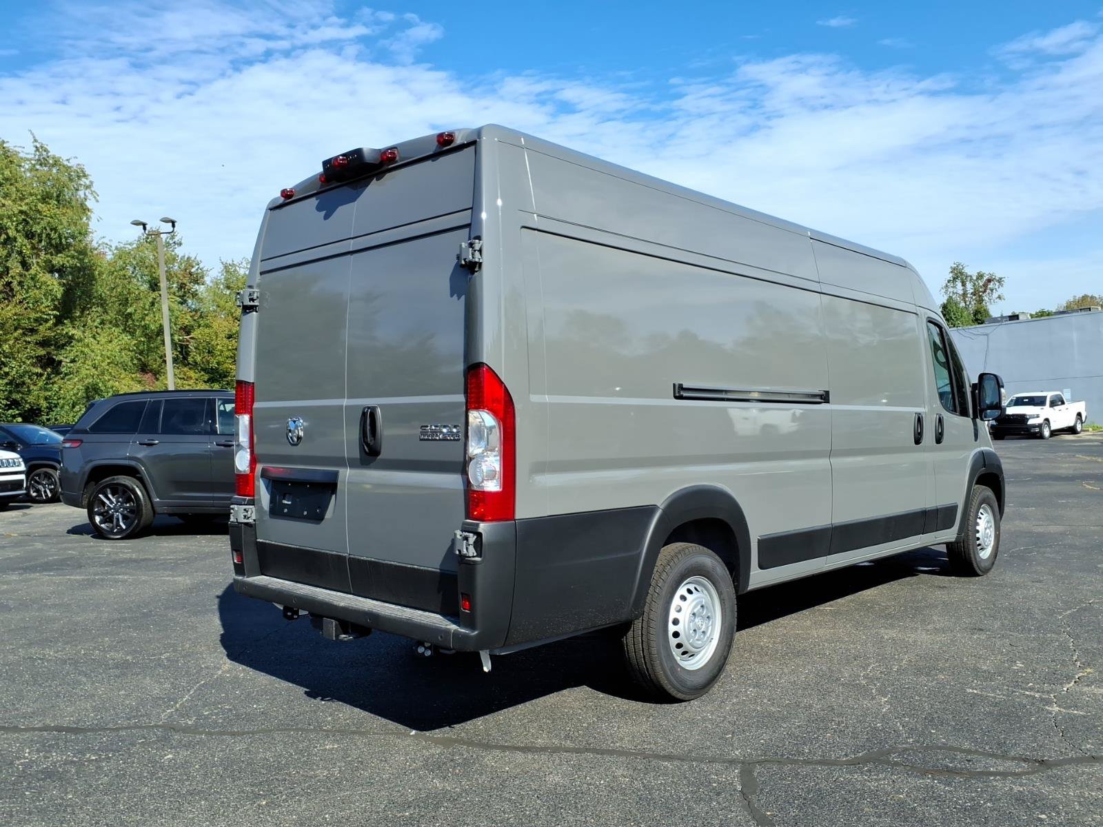 New 2027 RAM ProMaster 3500 w/ Safety Group FWD image 7