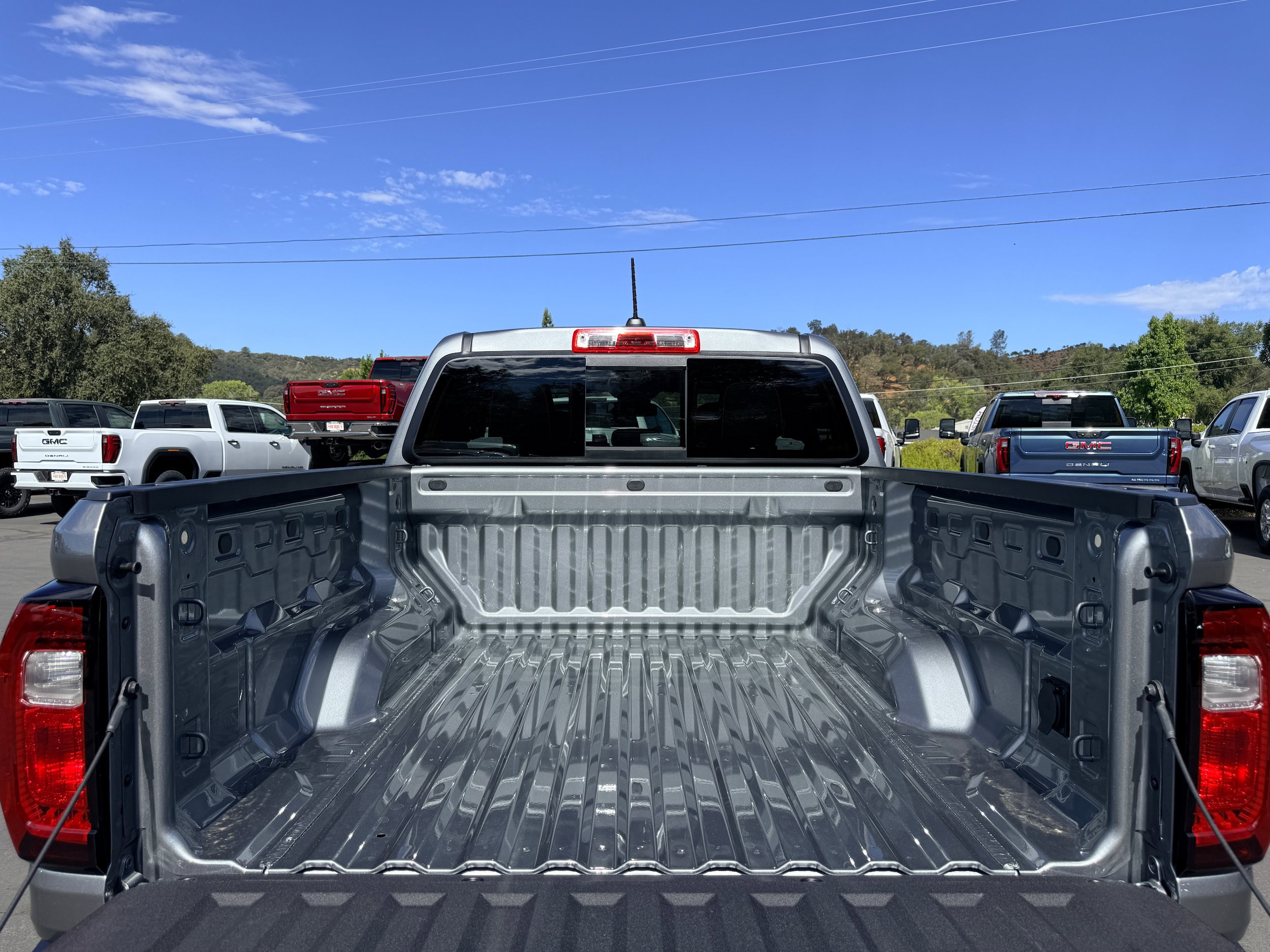 New 2026 GMC Canyon AT4 w/ Technology Plus Package AWD/4WD image 7