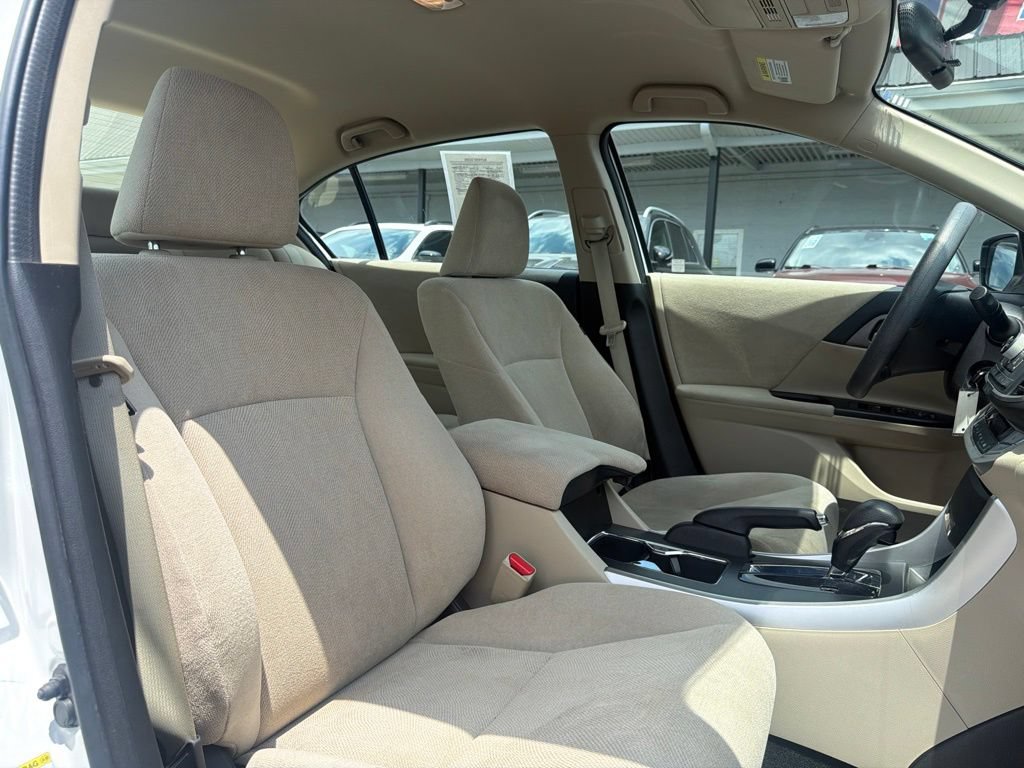Used 2013 Honda Accord LX image 22