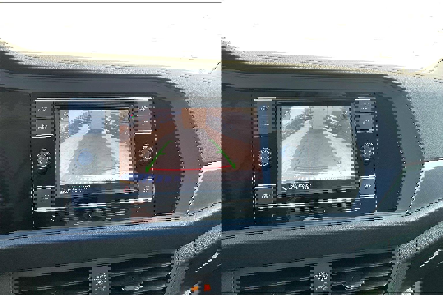 Certified 2024 Volkswagen Jetta SE image 21