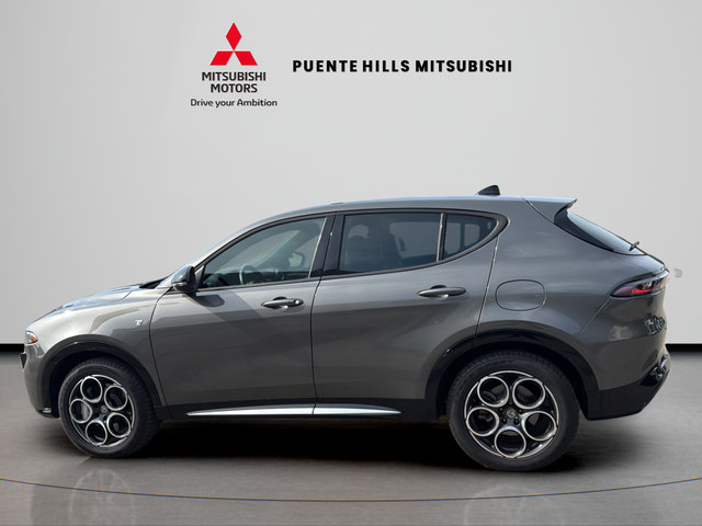 Used 2024 Alfa Romeo Tonale Ti w/ Premium Interior Package AWD/4WD image 8
