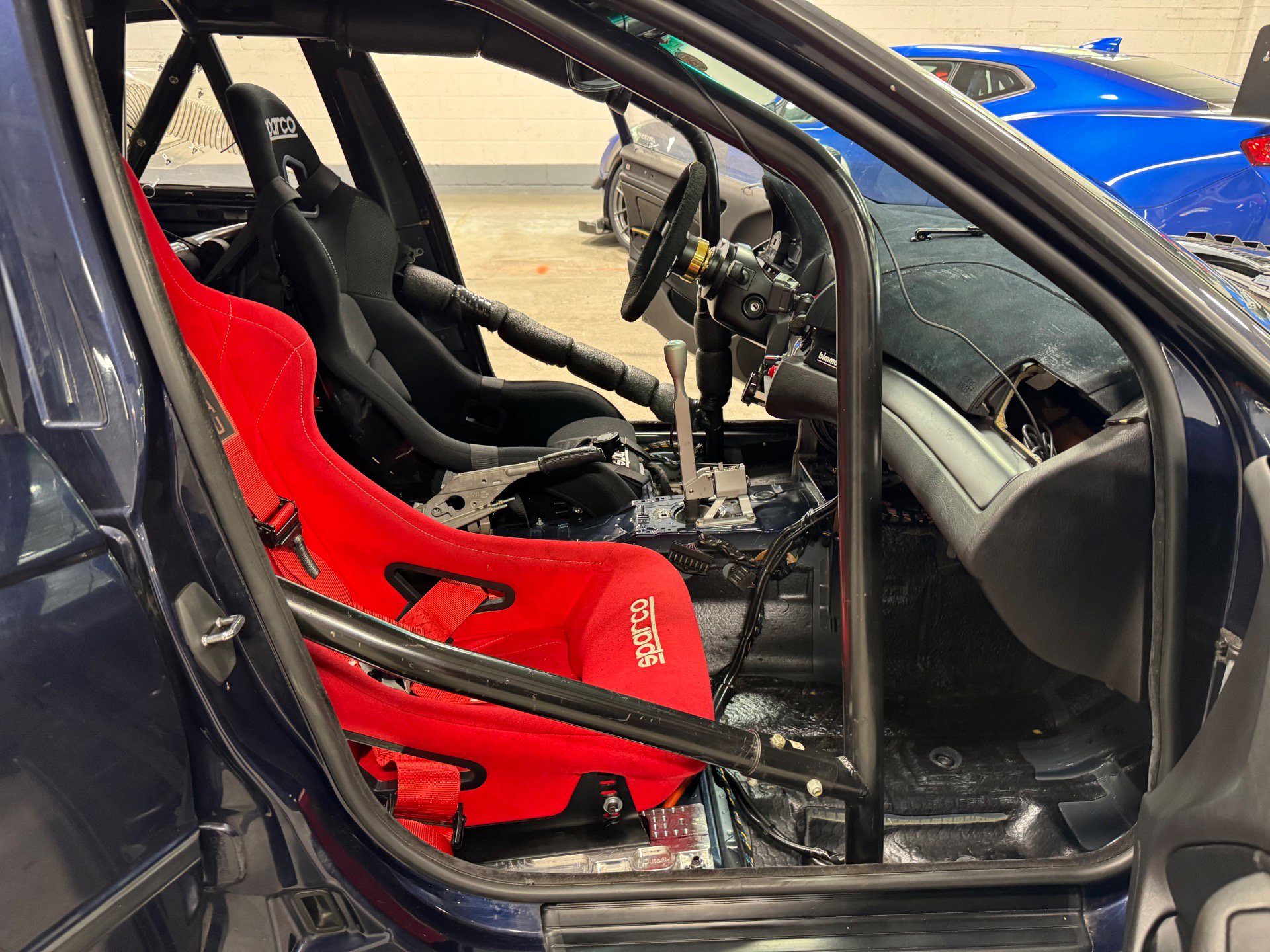 Used 2003 BMW 325i Sedan image 64